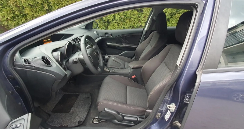 Honda Civic cena 39900 przebieg: 130000, rok produkcji 2015 z Rybnik małe 529
